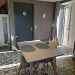 Le Cerf Volant Tatil Evi Libin